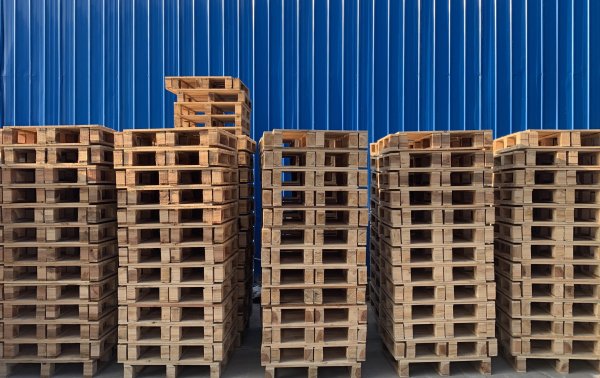 吉阳木托盘摆放技巧